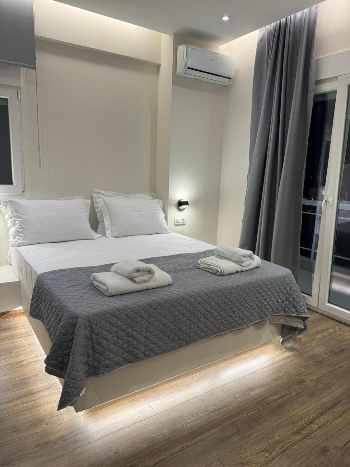 Be My Guest-Your Urban Stay Thessaloniki Buitenkant foto